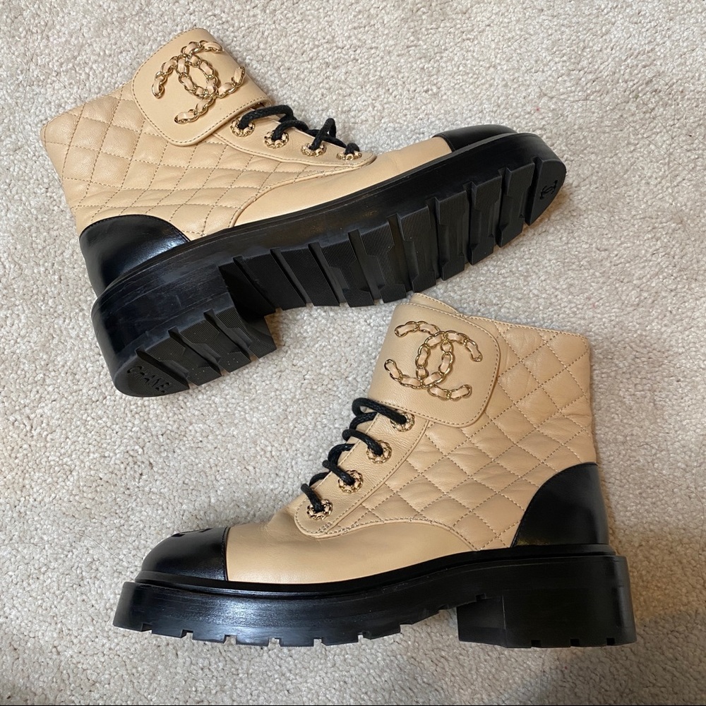 Chanel Interlocking CC Quilted Boot Sz. 36.5 *LIKE NEW